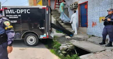 Vítima é achada morta em kitnet no Jorge Teixeira; motocicleta foi roubada, diz polícia