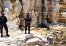 Corpo parcialmente carbonizado é encontrado em área de pedreira em Manaus