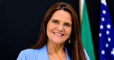 Roberto Cidade anuncia Mônica Santaella à frente da Secretaria de Comunicação do Amazonas