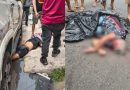 Motociclista atropela idoso na avenida Cosme Ferreira e acaba embaixo de caminhonete Motociclista atropela idoso na avenida Cosme Ferreira e acaba embaixo de caminhonete