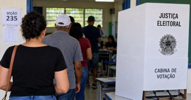 Eleitores devem ficar atentos: Justiça Eleitoral muda locais de votação para o dia 25 de outubro Eleitores devem ficar atentos: Justiça Eleitoral muda locais de votação para o dia 25 de outubro