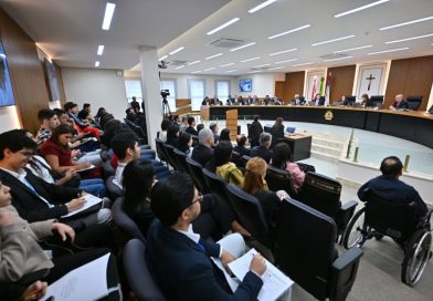 TCE-AM transfere julgamento das contas de David Almeida para dezembro TCE-AM transfere julgamento das contas de David Almeida para dezembro